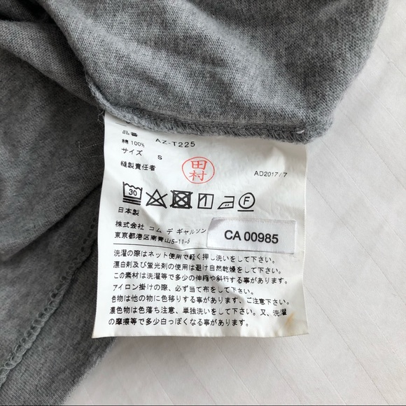 COMME DES GARÇONS PLAY WOMENS GREY DOUBLE HEART T-SHIRT - Picture 8 of 10